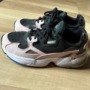Adidas Falcon shoes black & light blush pink oversized chunky athletic sneakers